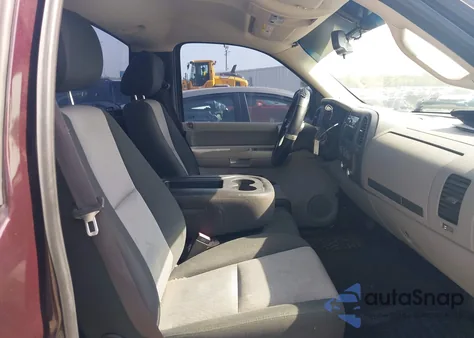 2008 Chevrolet Silverado 1500 Work Truck z USA, uszkodzony, nr VIN 1GCEC14C58Z195446